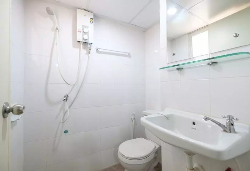 Fotos del hotel Nrc Residence:  6