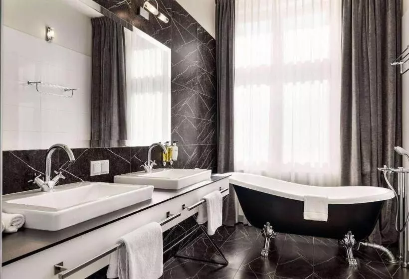 Fotos del hotel Unicus Palace:  7