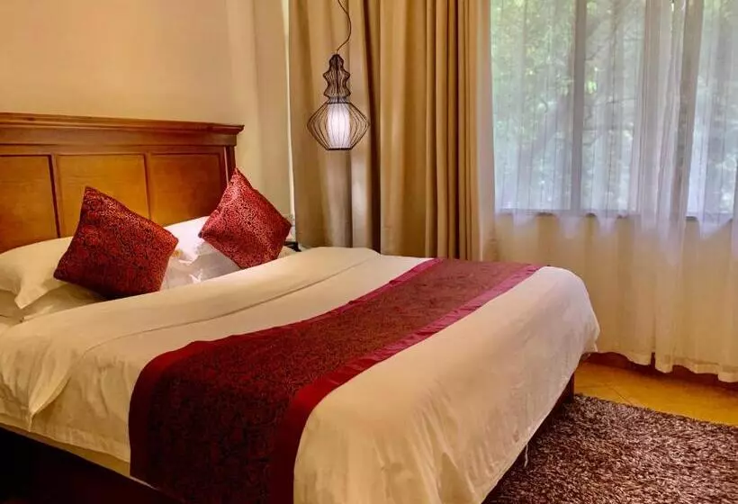 Fotos del hotel Guilin Crystal Crescent Moon:  7