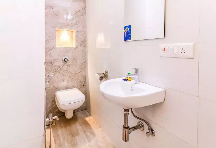 Fotos del hotel Fab Royal International:  4
