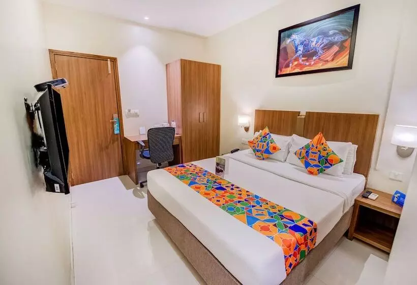 Fotos del hotel Fab Royal International:  23