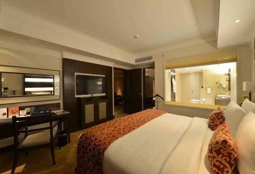 Fotos del hotel Ramada Plaza Chennai:  2
