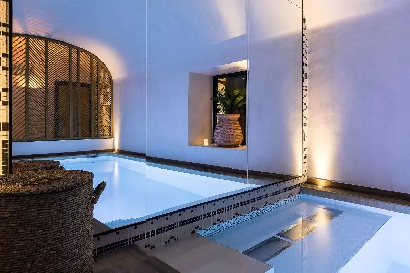 Fotos del hotel Laz' Hotel Spa Urbain Paris:  21