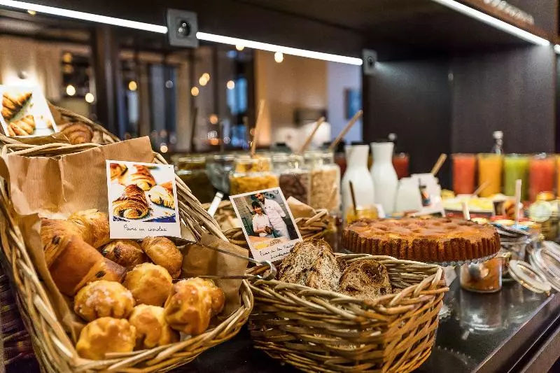 Fotos del hotel Laz' Hotel Spa Urbain Paris:  15