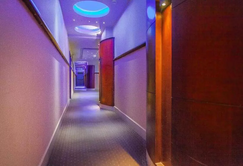 Fotos del hotel Sofia Suites:  15