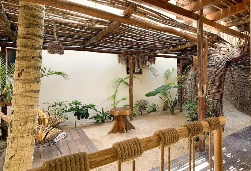 Fotos del hotel Dune Boutique  Located At The Party Zone:  6