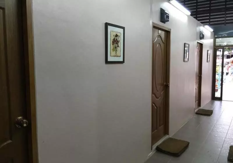 Fotos del hotel Phoom House:  2