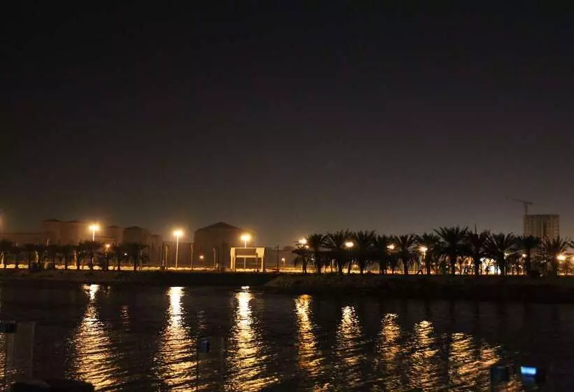 Fotos del hotel Golden Tulip Al Khobar Suites:  20