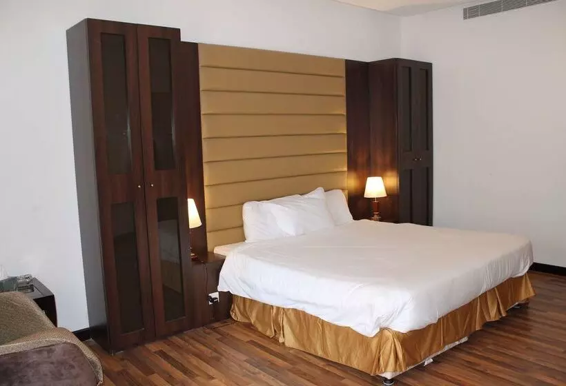 Fotos del hotel Golden Tulip Al Khobar Suites:  16