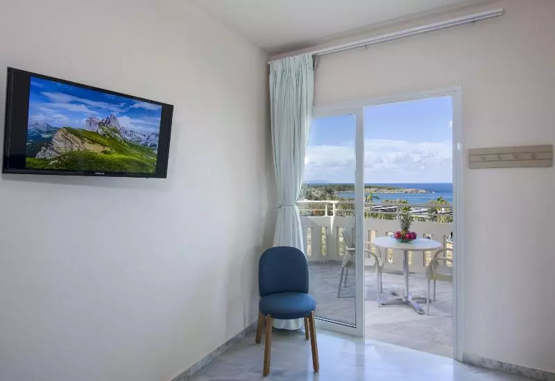 Fotos del hotel Kedrissos:  5