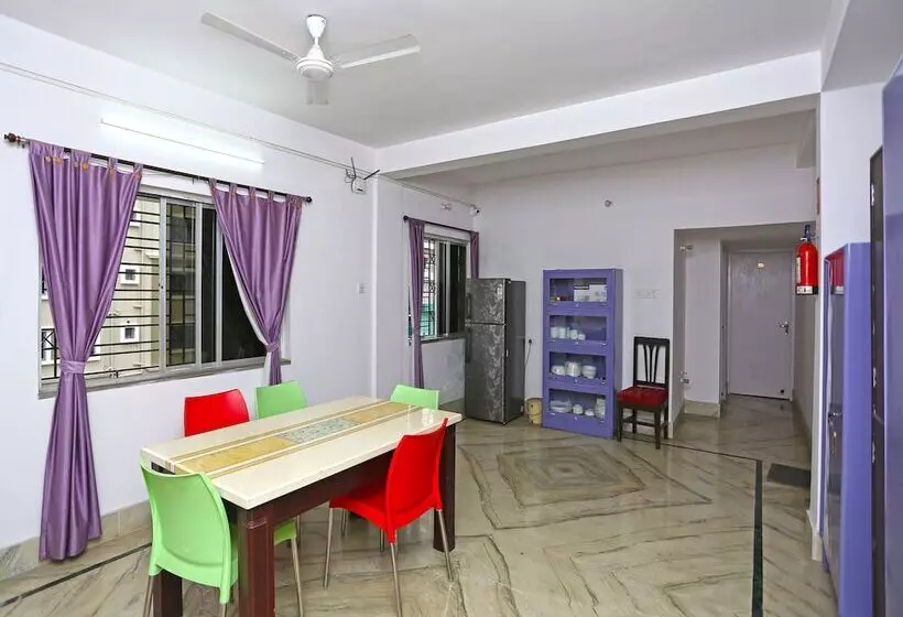 Fotos del hotel Oyo 590 Violet Guest House:  3
