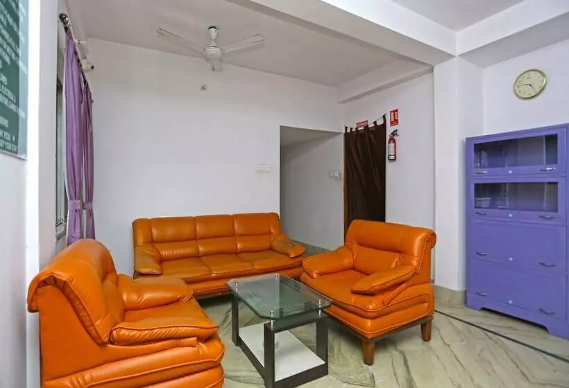 Fotos del hotel Oyo 590 Violet Guest House:  25