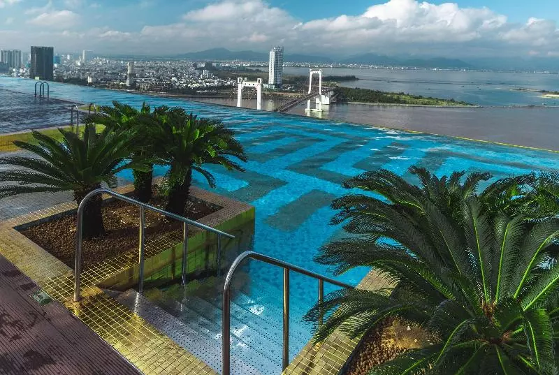 Fotos del hotel Danang Golden Bay:  17