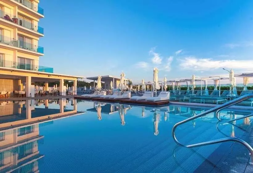 Fotos del hotel The Blue Ivy Hotel & Suites:  12