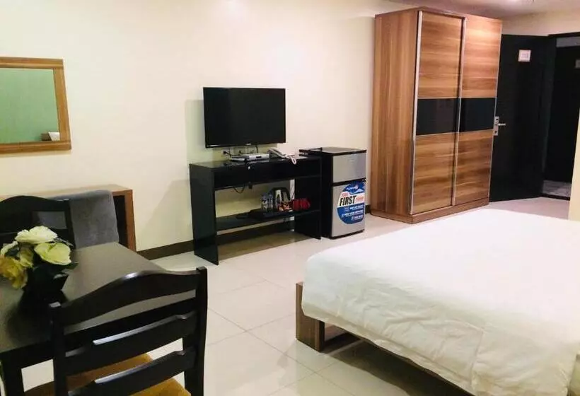 Fotos del hotel Ybc Grand:  13