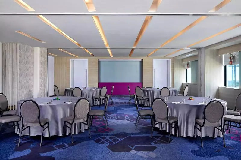 Fotos del hotel Aloft Jakarta Wahid Hasyim:  16