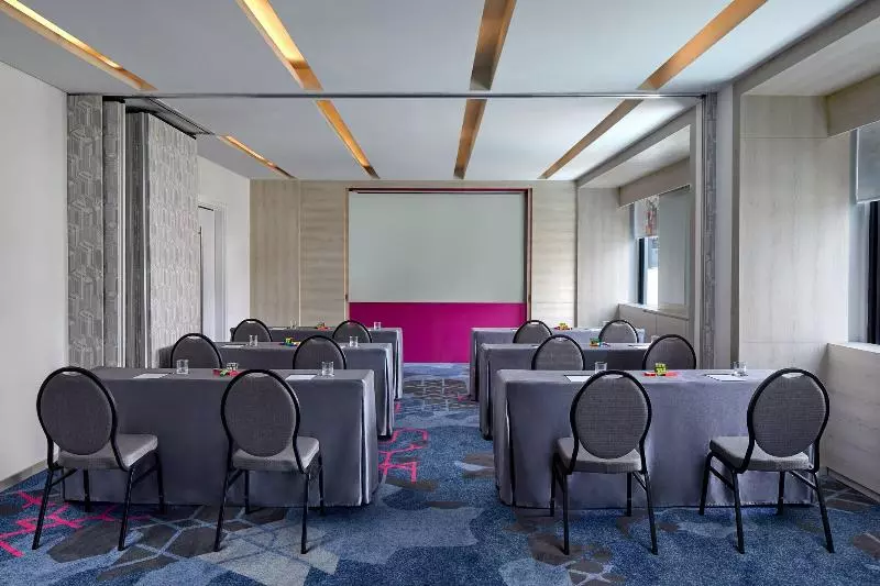 Fotos del hotel Aloft Jakarta Wahid Hasyim:  24