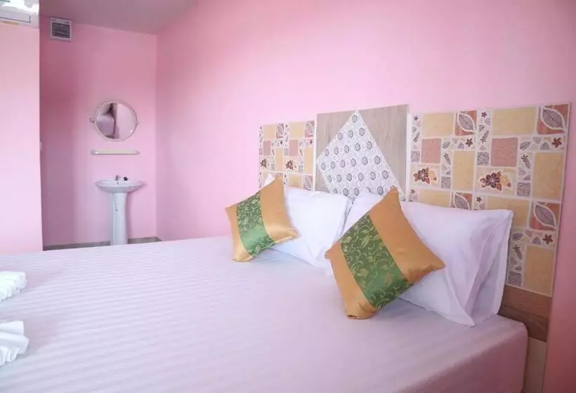 Fotos del hotel Cottage Hill At Lanta:  12