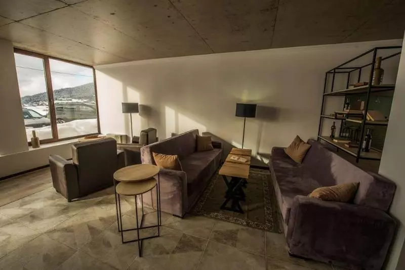 Terrace 8