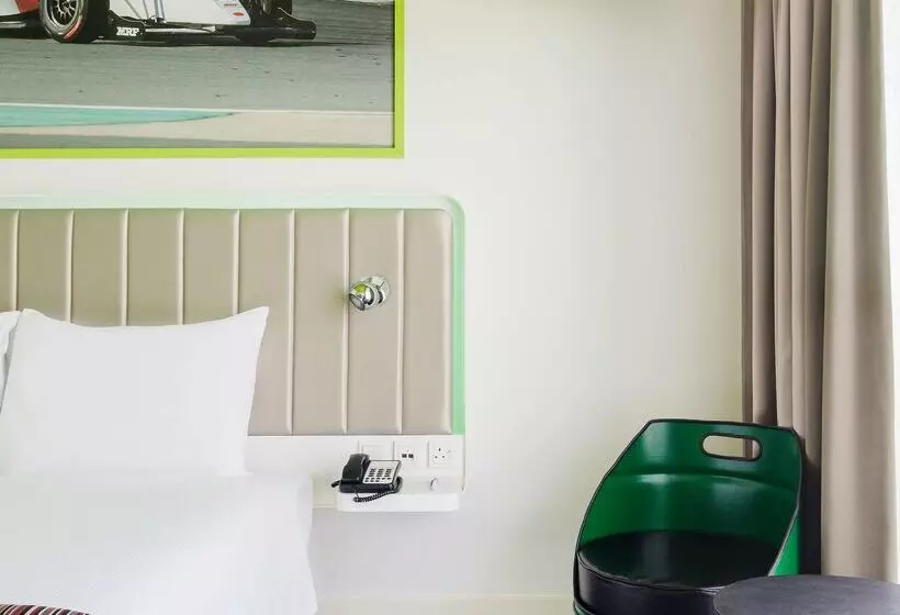 Fotos del hotel Park Inn By Radisson Dubai Motor City:  25