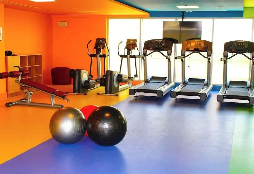Fotos del hotel Park Inn By Radisson Dubai Motor City:  5