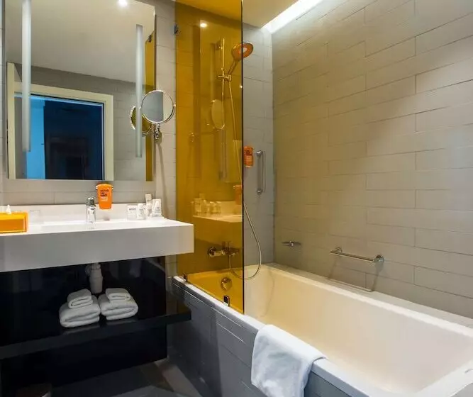 Fotos del hotel Park Inn By Radisson Dubai Motor City:  12