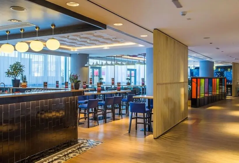 Fotos del hotel Park Inn By Radisson Dubai Motor City:  40
