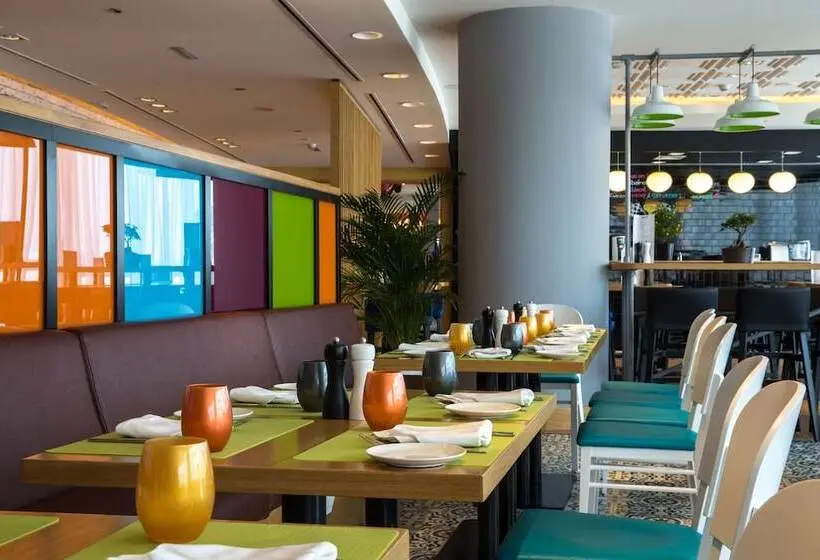 Fotos del hotel Park Inn By Radisson Dubai Motor City:  137