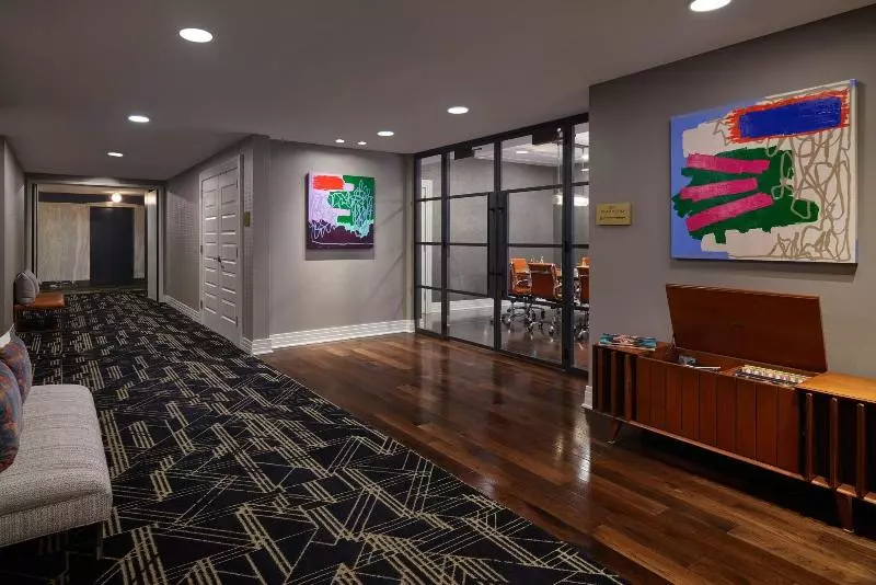 Fotos del hotel Renaissance Saint Elm Dallas Downtown:  3