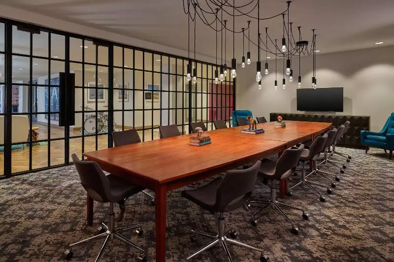 Fotos del hotel Renaissance Saint Elm Dallas Downtown:  15