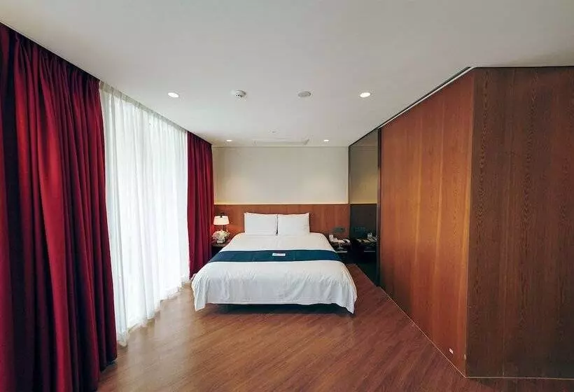 Fotos del hotel Sirius:  17