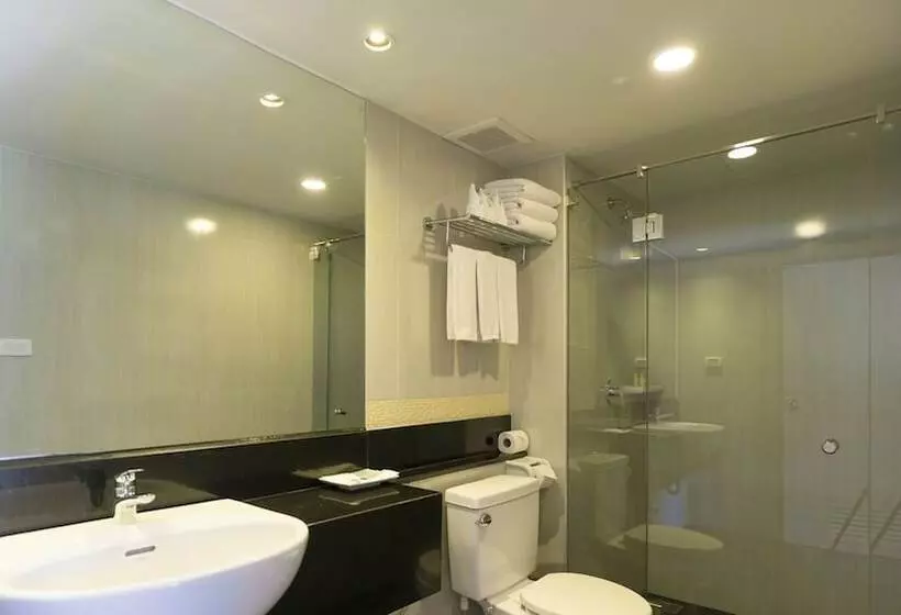 Fotos del hotel New Square Patong   Sha:  20
