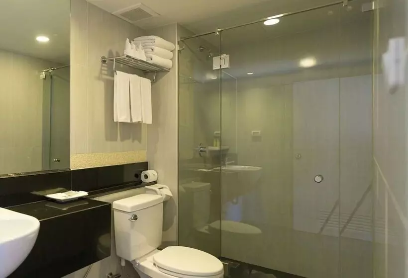 Fotos del hotel New Square Patong   Sha:  15