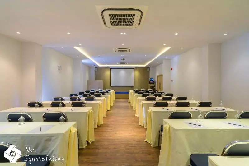 Fotos del hotel New Square Patong   Sha:  23