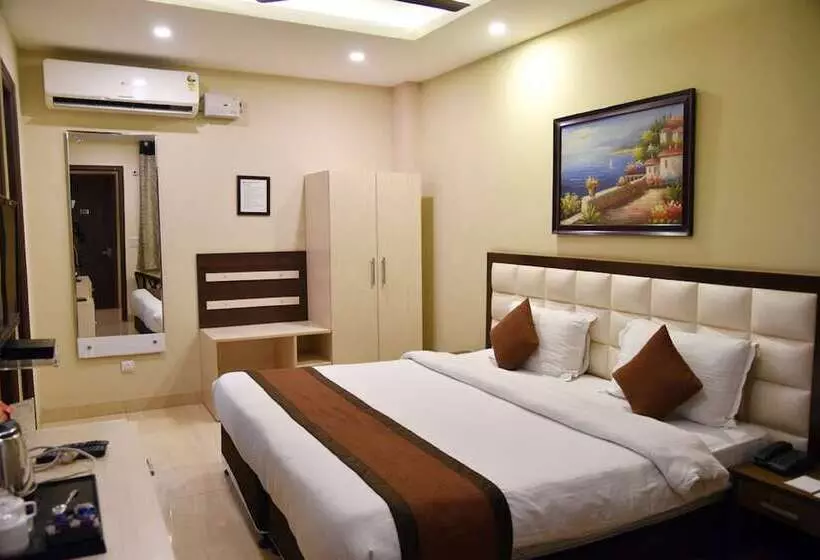 Fotos del hotel Nirvana Suites:  8