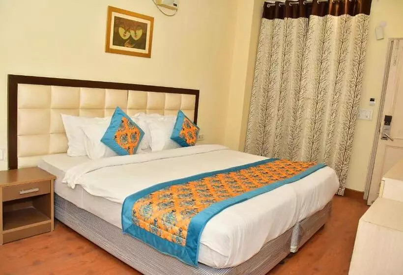 Fotos del hotel Nirvana Suites:  18