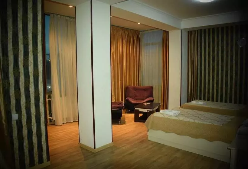 Fotos del hotel Kourosh:  18