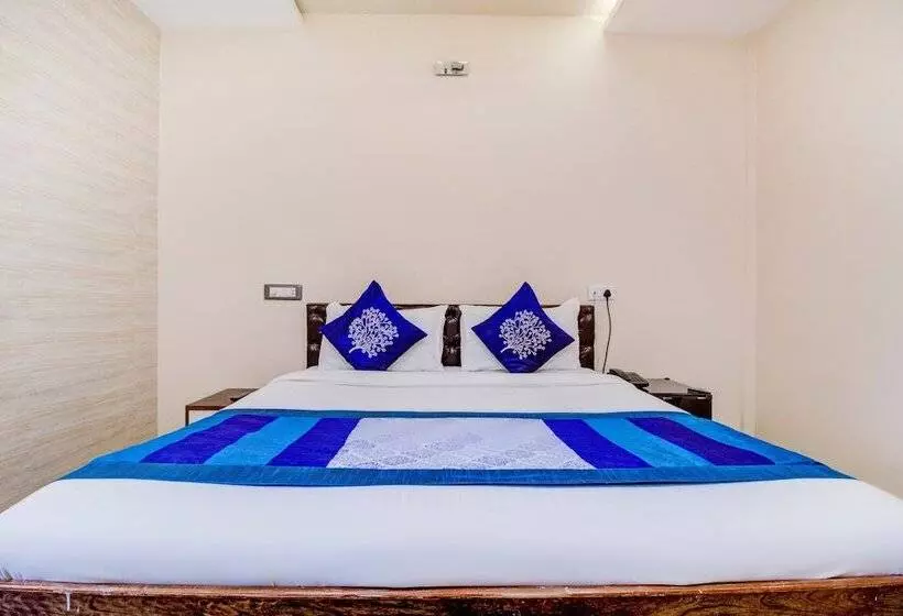 Fotos del hotel Oyo 9748  Girgaon Palace:  24