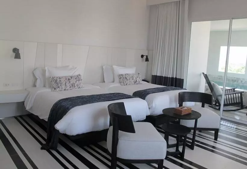 Fotos del hotel Veranda Pool Suite:  9