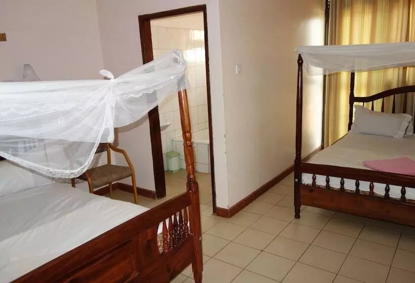 Fotos del hotel Satellite:  11