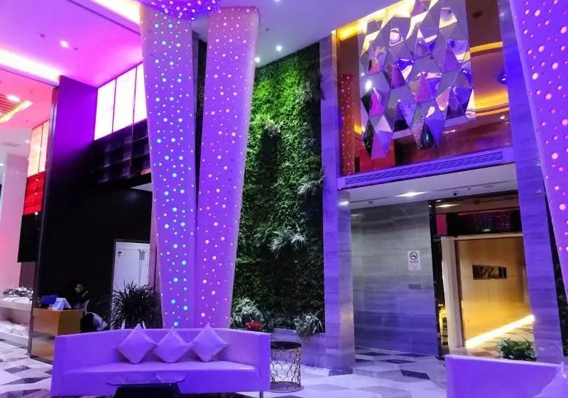 Fotos del hotel Holiday Villa Hotel & Residence Shanghai:  2