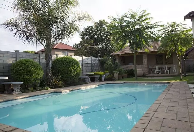 Xaviera Guest House