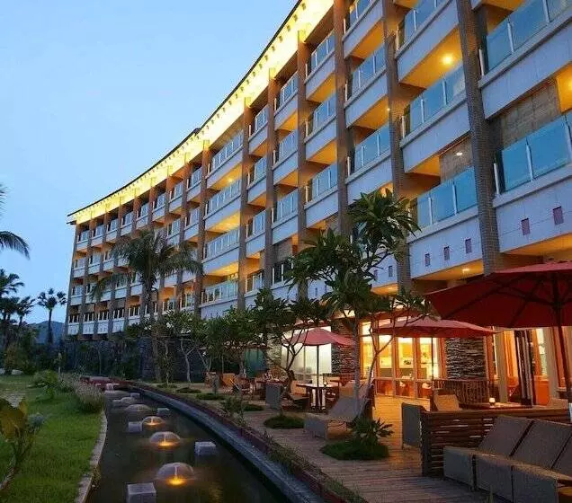 Luminous Hot Spring Resort & Spa