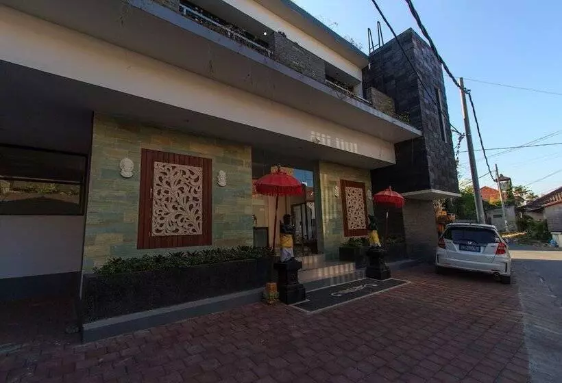 Mahayana Kuta