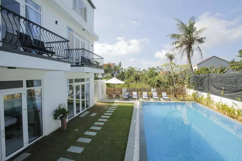 Fotos del hotel Hoi An Sunny Pool Villa:  13