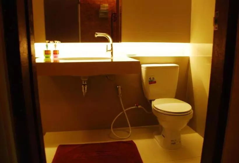 Fotos del hotel The White Elephant Home:  4