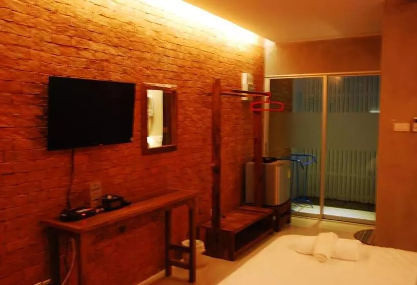 Fotos del hotel The White Elephant Home:  25