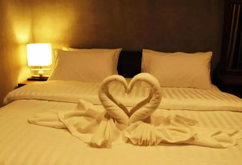 Fotos del hotel The White Elephant Home:  20