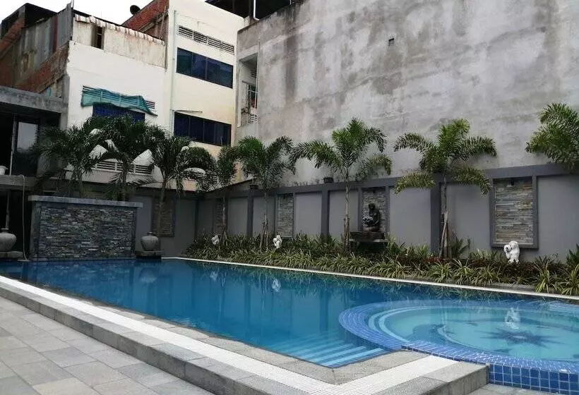 Fotos del hotel Holiday:  9