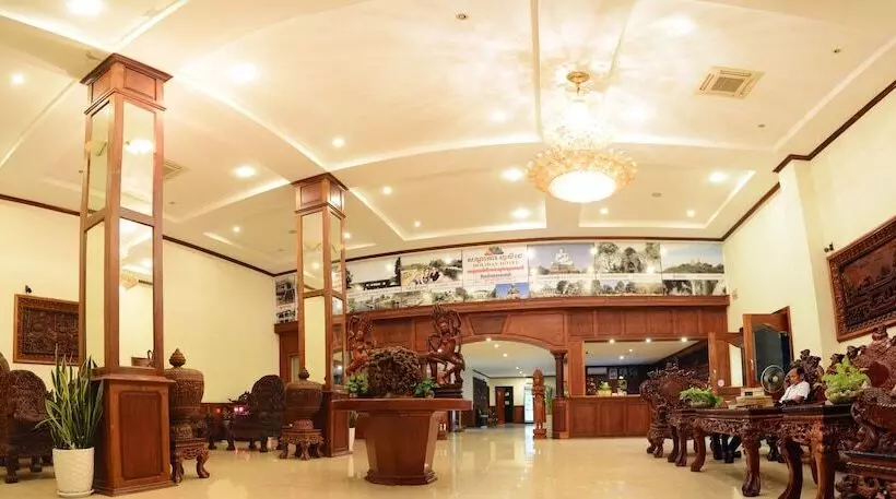 Fotos del hotel Holiday:  25